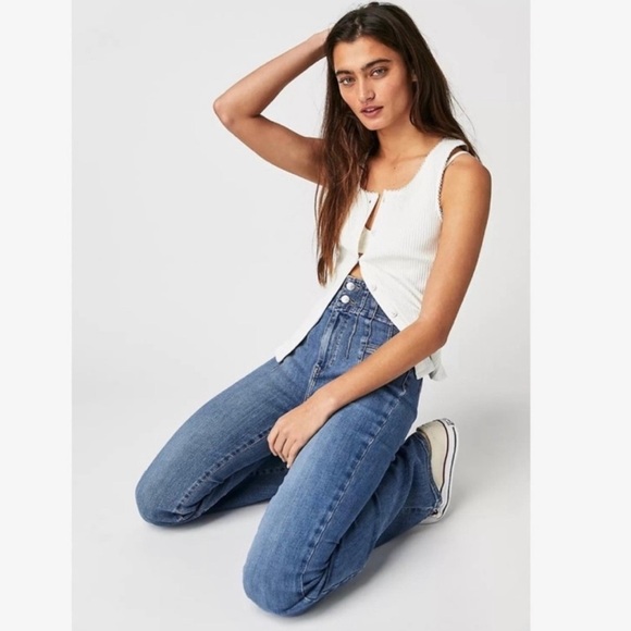 Free People We The Free Jayde Flare Jeans for Women - Picture 2 of 15